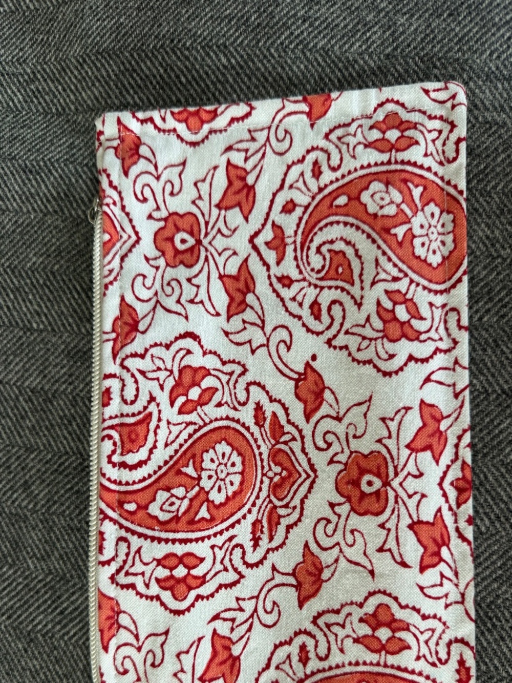 NWOT, ROBERTA ROLLER RABBIT, SMALL SIZE, DARLING ENVELOPE POUCH